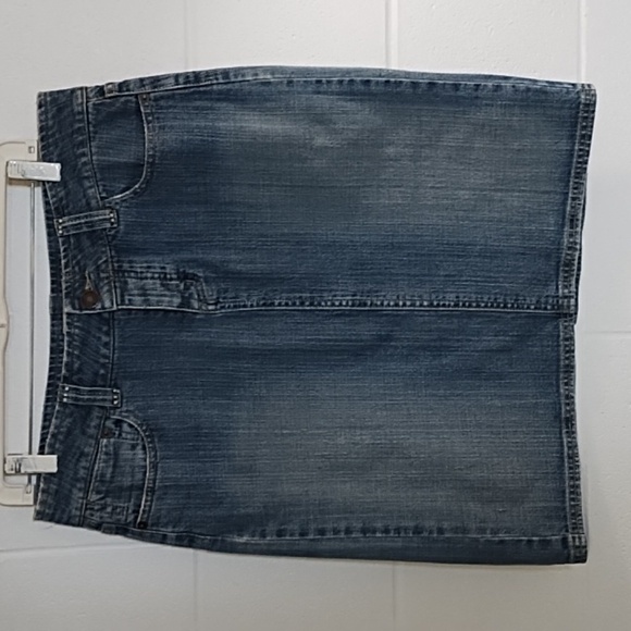 Vintage Y2K Stretch Denim Button Front Back Slit Skirt with a Touch of Bling 7/8 - Picture 9 of 10